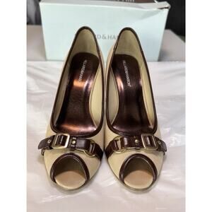 HILLIARD & HANSON Peep Toe Heels Tan Brown Buckle Strap Y2K Pumps Size 8